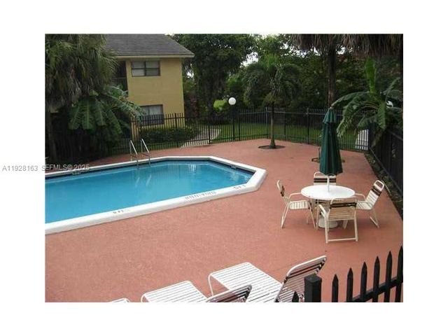 2997 Riverside Dr 212, Coral Springs, FL 33065