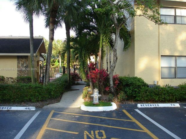 2997 Riverside Dr 212, Coral Springs, FL 33065