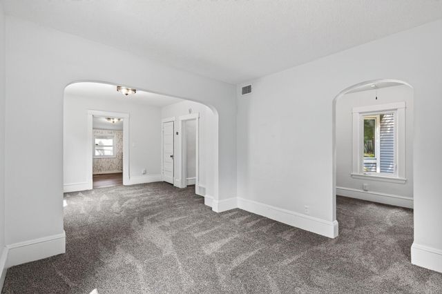 4227 Humboldt Avenue N, Minneapolis, MN 55412