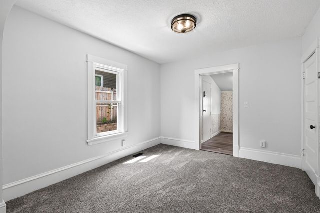 4227 Humboldt Avenue N, Minneapolis, MN 55412