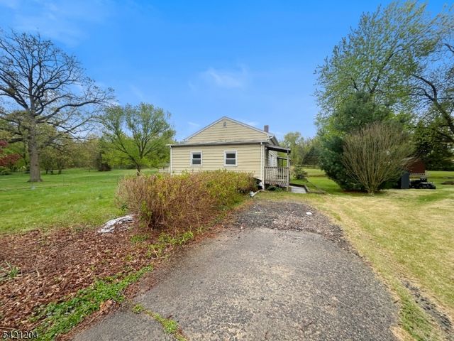 688 Kline Pl, Bridgewater Twp., NJ 08807