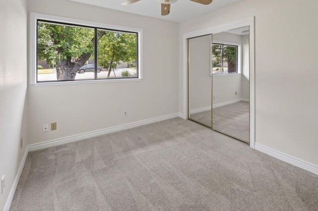 6732 Indian River Dr, Citrus Heights, CA 95621