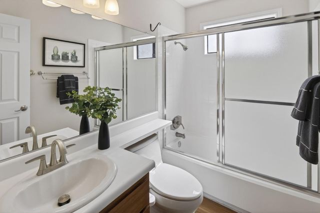 6732 Indian River Dr, Citrus Heights, CA 95621