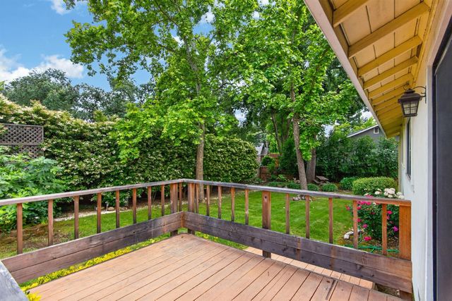 6732 Indian River Dr, Citrus Heights, CA 95621