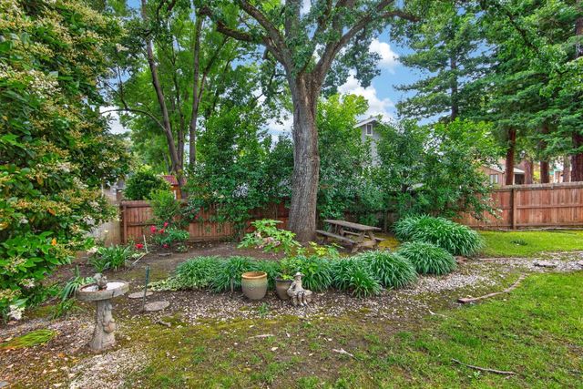 6732 Indian River Dr, Citrus Heights, CA 95621