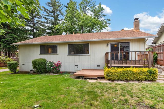 6732 Indian River Dr, Citrus Heights, CA 95621