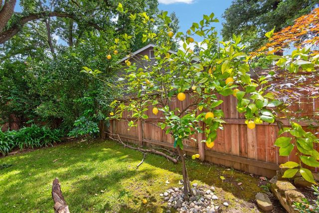 6732 Indian River Dr, Citrus Heights, CA 95621