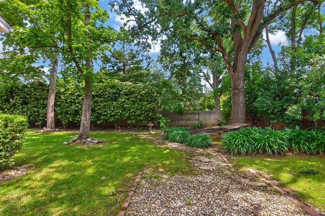6732 Indian River Dr, Citrus Heights, CA 95621
