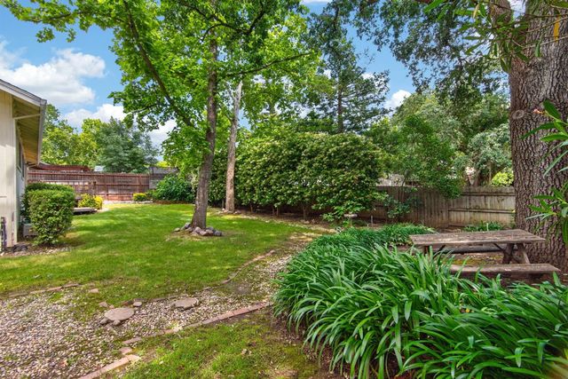 6732 Indian River Dr, Citrus Heights, CA 95621