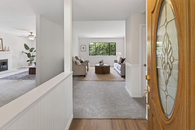 6732 Indian River Dr, Citrus Heights, CA 95621