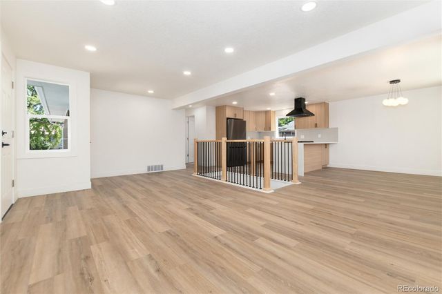 6885 Oak Way, Arvada, CO 80004
