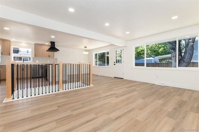 6885 Oak Way, Arvada, CO 80004