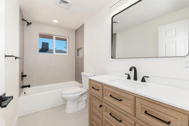 6885 Oak Way, Arvada, CO 80004