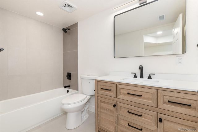6885 Oak Way, Arvada, CO 80004