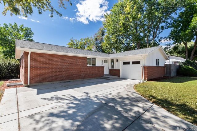 6885 Oak Way, Arvada, CO 80004