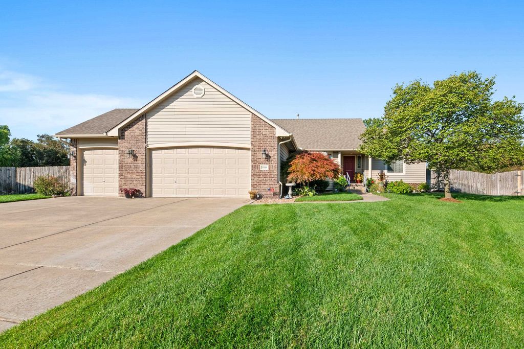 11119 W Lantana Cir, Wichita, KS 67205