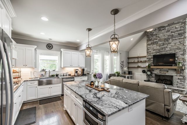 1221 Ben Forkum Dr, Lebanon, TN 37087
