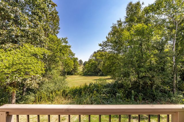 1221 Ben Forkum Dr, Lebanon, TN 37087