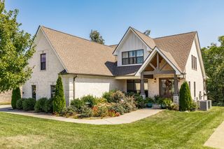 1221 Ben Forkum Dr, Lebanon, TN 37087