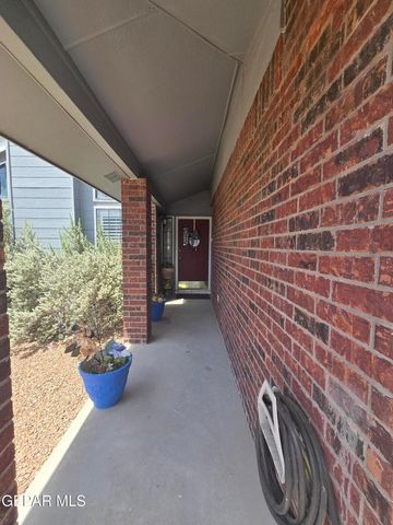 1016 JAN ELLYN Lane, El Paso, TX 79912