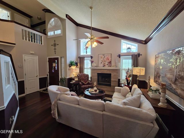 1016 JAN ELLYN Lane, El Paso, TX 79912
