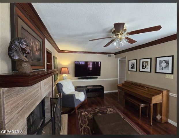 1016 JAN ELLYN Lane, El Paso, TX 79912