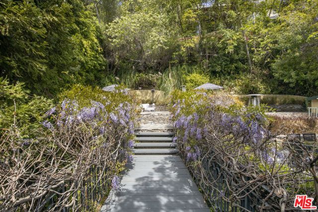 10023 Westwanda Drive, Beverly Hills, CA 90210