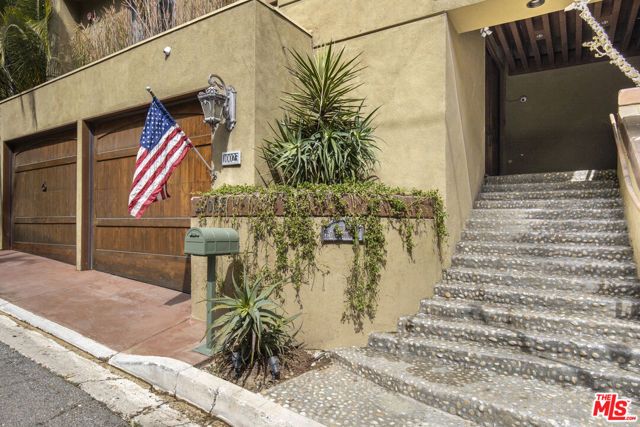 10023 Westwanda Drive, Beverly Hills, CA 90210
