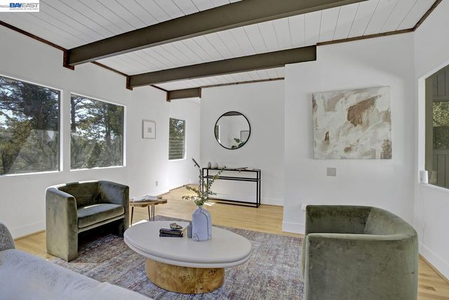 6956 Sayre Drive, Oakland, CA 94611