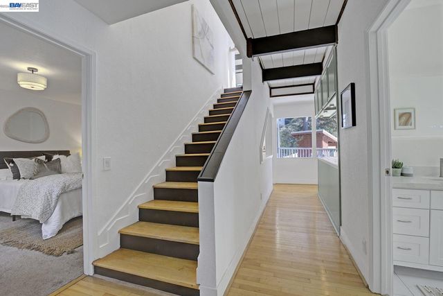 6956 Sayre Drive, Oakland, CA 94611