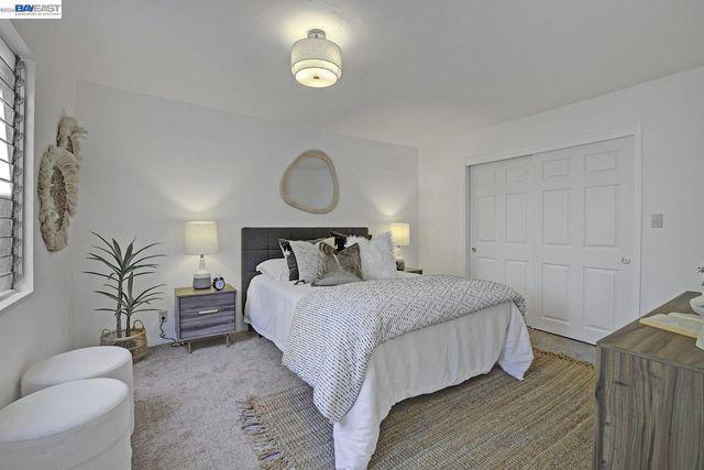 6956 Sayre Drive, Oakland, CA 94611