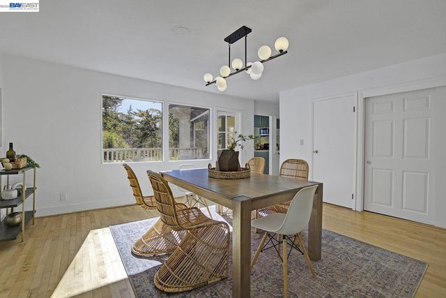 6956 Sayre Drive, Oakland, CA 94611