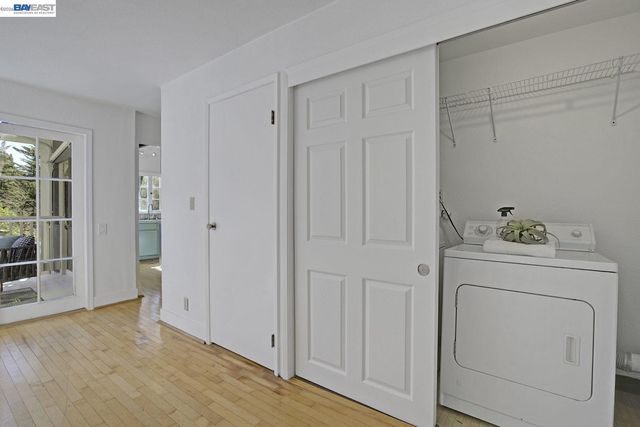 6956 Sayre Drive, Oakland, CA 94611