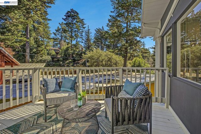 6956 Sayre Drive, Oakland, CA 94611