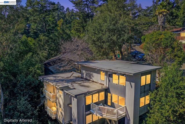 6956 Sayre Drive, Oakland, CA 94611