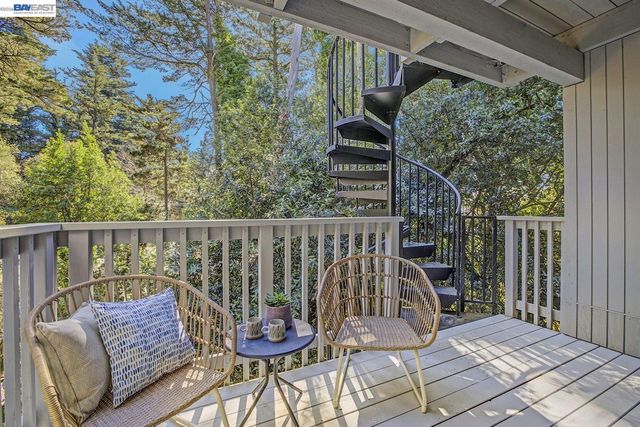 6956 Sayre Drive, Oakland, CA 94611