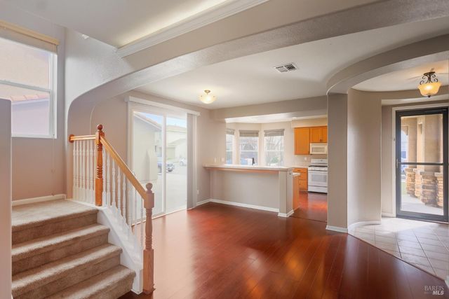 2438 Sheldon Dr, Fairfield, CA 94533