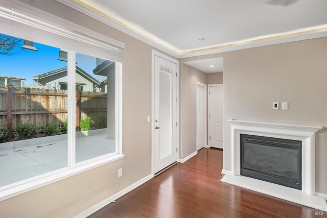 2438 Sheldon Dr, Fairfield, CA 94533