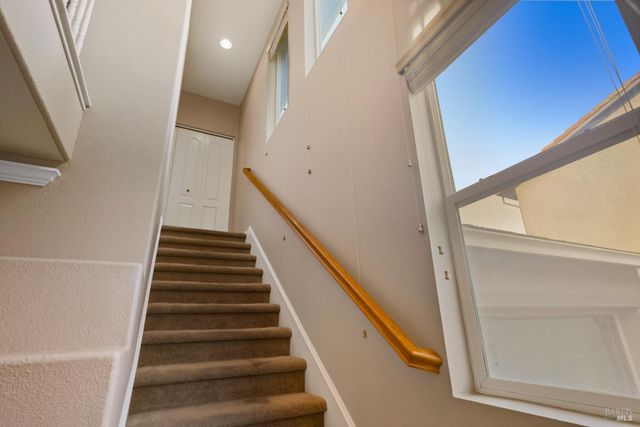 2438 Sheldon Dr, Fairfield, CA 94533