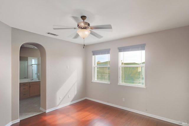 2438 Sheldon Dr, Fairfield, CA 94533