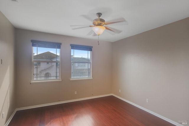 2438 Sheldon Dr, Fairfield, CA 94533