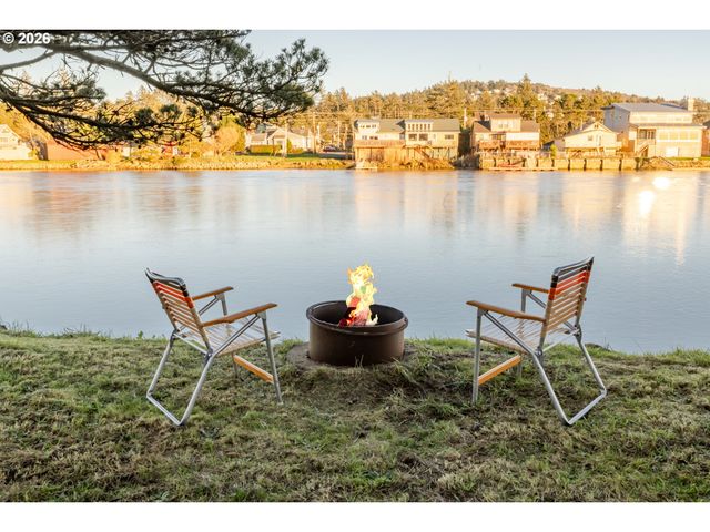 34685 NESTUCCA Blvd, Pacific City, OR 97135