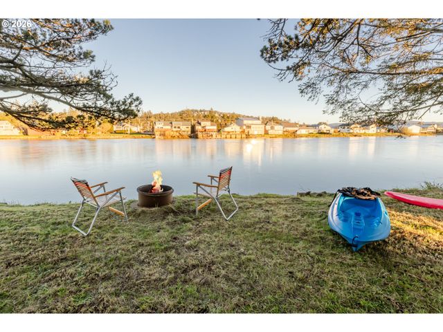 34685 NESTUCCA Blvd, Pacific City, OR 97135