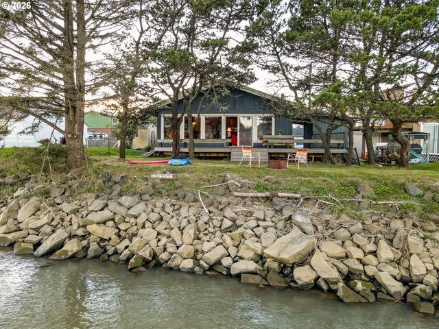 34685 NESTUCCA Blvd, Pacific City, OR 97135