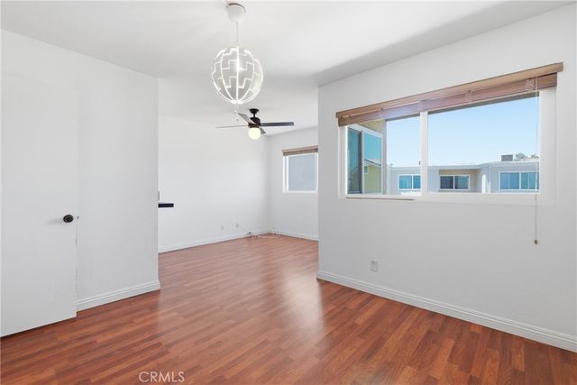 54 Oval Road, Irvine, CA 92604