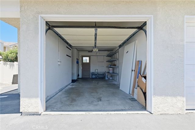 54 Oval Road, Irvine, CA 92604