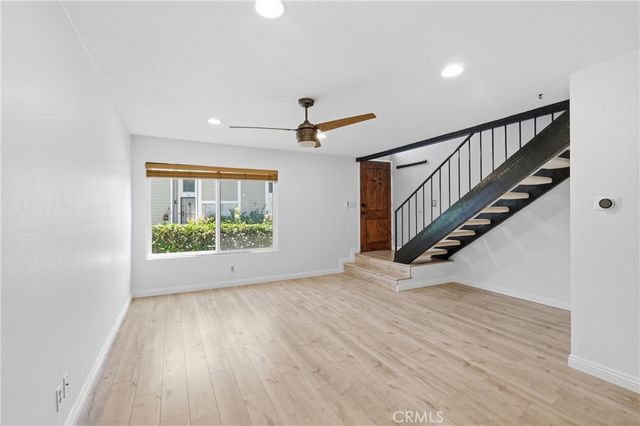 54 Oval Road, Irvine, CA 92604