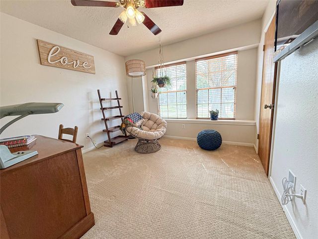 419 Narcissus Street, Lake Jackson, TX 77566