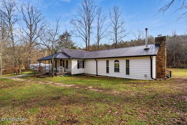169 Adcock Hollow Rd, Harriman, TN 37748