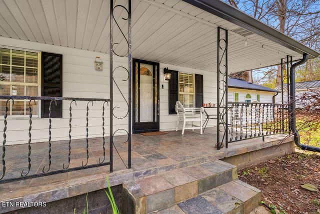 169 Adcock Hollow Rd, Harriman, TN 37748